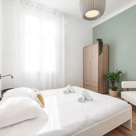 Lovely 2 Bdr Harbor Daire Nice