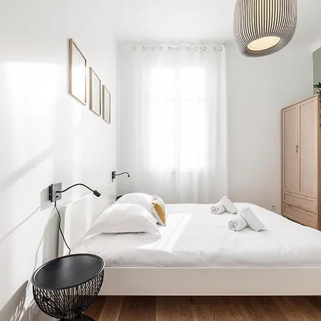 Daire Lovely 2 Bdr Harbor Nice