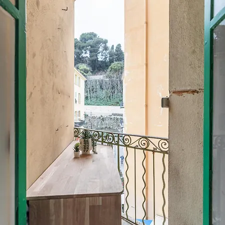 Lovely 2 Bdr Harbor Daire Nice